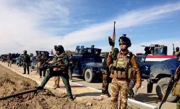 美军两次攻打伊拉克,策反三名高层,上万名士兵跟着叛逃!