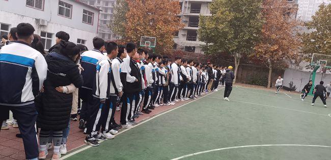 保定七中高一年级热血青春篮不住放飞梦想球精彩
