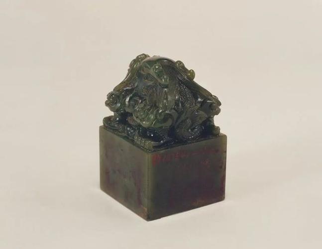 乾隆玉玺拍出72万欧元网友看后表示品质不行