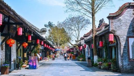 成都有一网红古镇,大部分都是民国建筑物,还可以免费