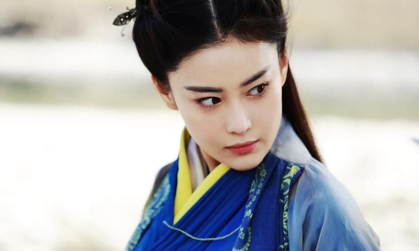 张馨予壁纸图片