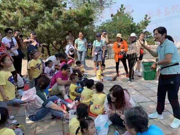 庆祝国庆 感恩重阳 青岛海逸幼儿园举行主题亲子活动