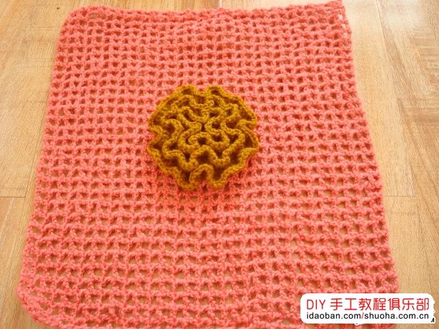 diy手工编织旧毛线编织钩出漂亮坐垫的方法图解教程