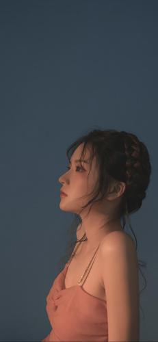 性感吊带美女完美侧颜,锁屏图片,手机壁纸,女性-回车桌面