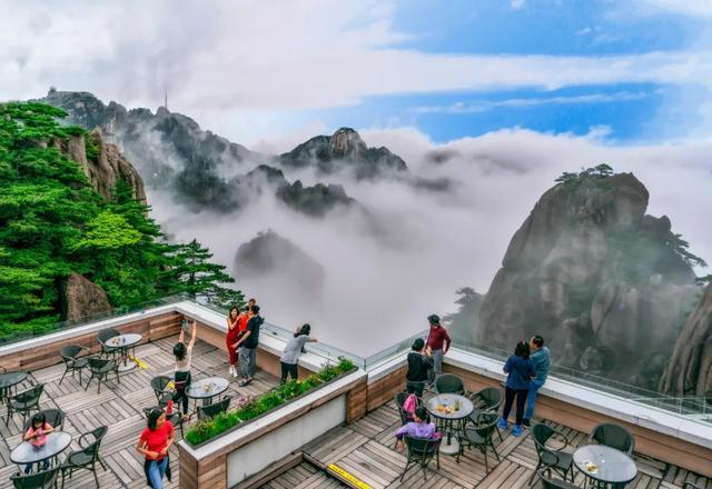 网红景点玩不够快来黄山旅游清凉一夏