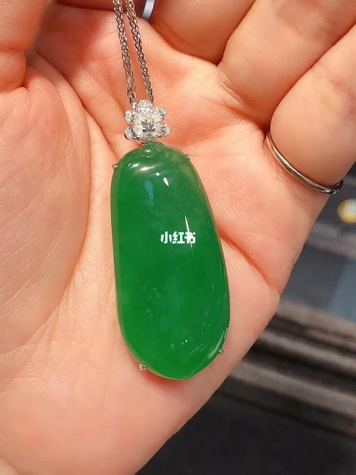 质量货～满绿翡翠福瓜吊坠_翡翠_吊坠_华林国际c馆攻略_翡翠吊坠_时尚