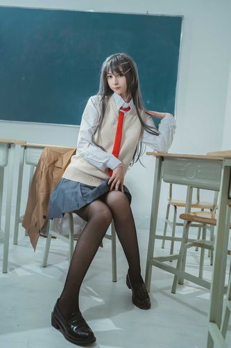 cos樱岛麻衣学姐开学见哦