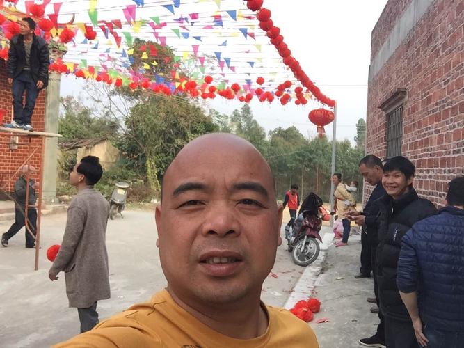 2018年廉江市雅塘镇坡仔村2房装饰迎元宵图片