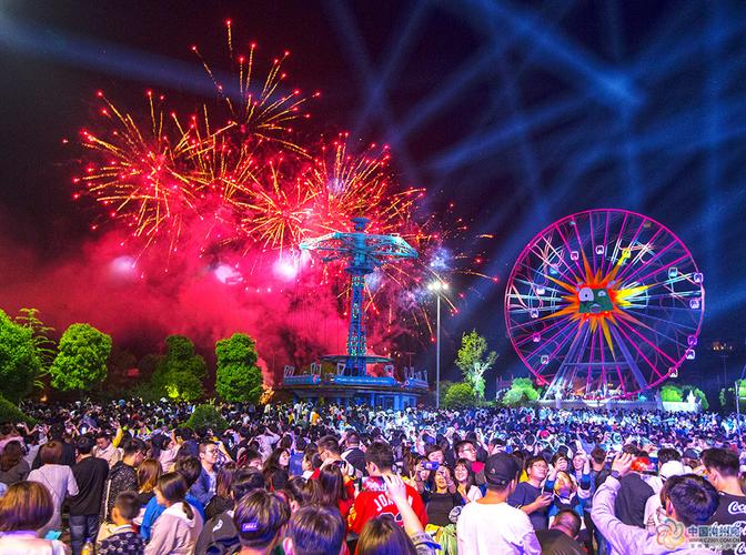 常州乐迷最爱的太湖湾音乐节,碰上了常州人民最爱去的嬉戏谷,根本没有