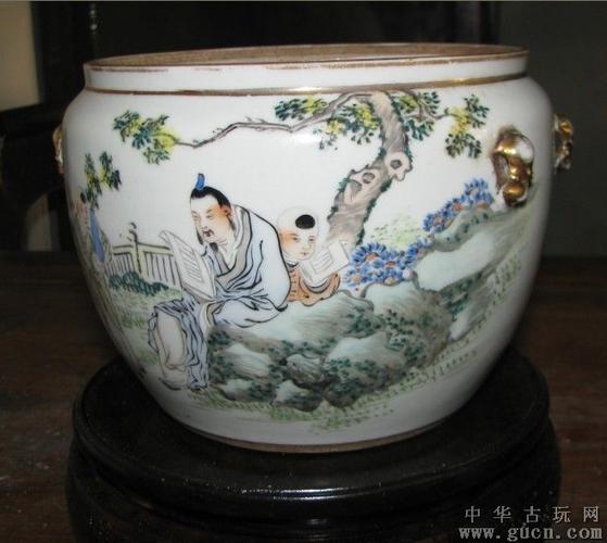 清末大名家 仙槎的浅降彩人物罐