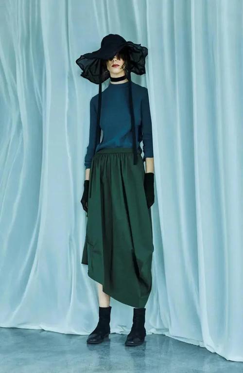 色彩趋势2021秋冬女装色彩趋势概念