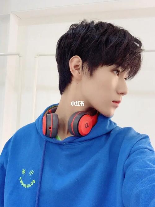 张真源那些年的那些侧脸_张真源_侧脸_娱乐_明星娱乐