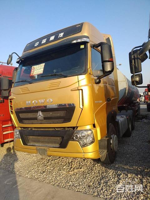 16年豪沃t7h 540马力双驱轻体 牵引车 国4