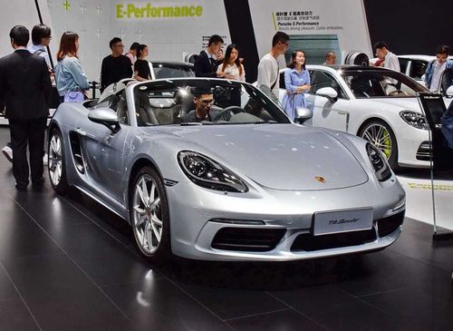 养一辆最便宜的保时捷跑车,一个月要花多少钱?