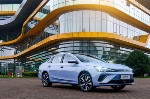 新能源汽车年末爆火,上汽r汽车成最热门新能源车型