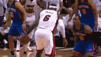 【gif动图】勒布朗詹姆斯花样进球gif大合集【第十六篇】 - 湿乎乎的