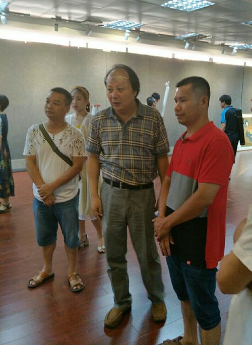 福建省美协秘书长张胜利莅临漳州市美术馆指导工作时的合照.