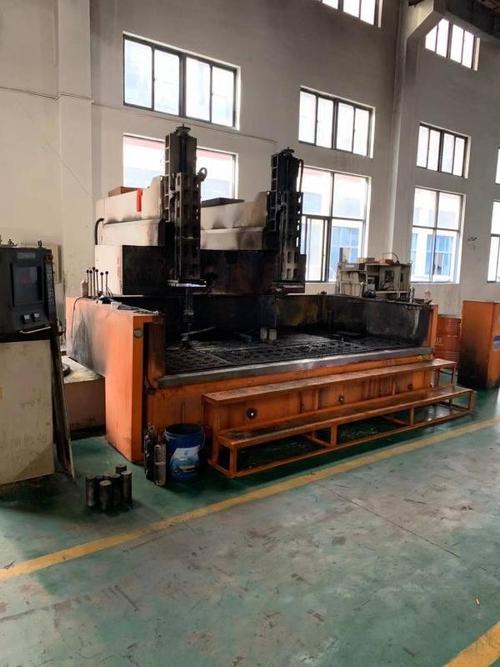 00每台 米尔迪克:e540 夏米尔:p30 迪蒙斯巴克:980 联系电话: 0755