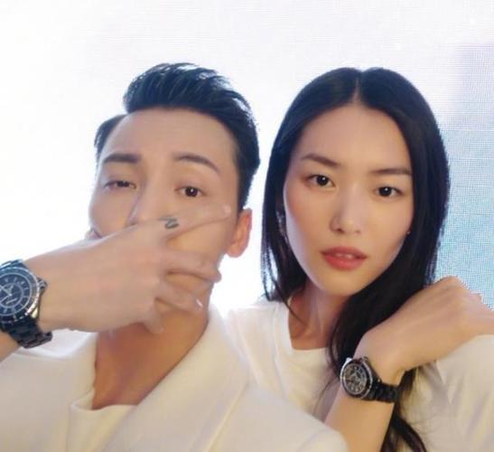 陈伟霆刘雯两个"高级脸"传恋情绯闻,女方辟谣:肯定假的