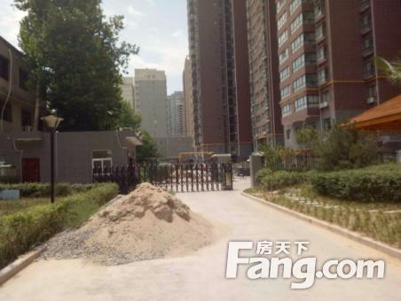 华清路 华清佳苑 精装大两室 90平59万 需包更名