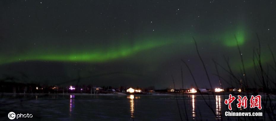 芬兰基蒂莱北极光照亮夜空如梦似幻