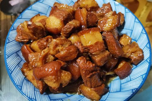 我是个爱吃红烧肉的人,想知道简单的家常红烧肉怎么做