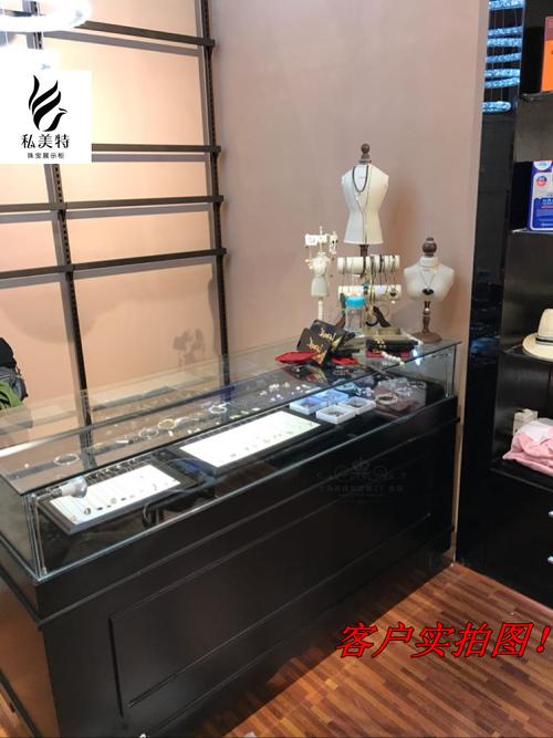 橱窗玻璃烤漆展示柜