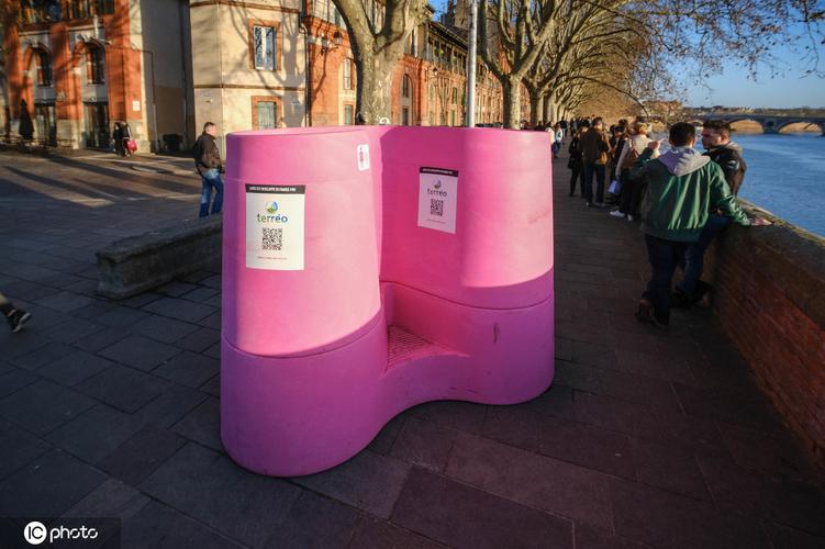 世界厕所日 盘点全球各地惊爆眼球的另类厕所