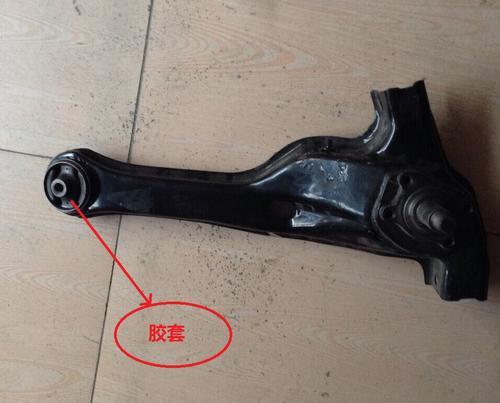 汽车下摆臂胶套坏了症状