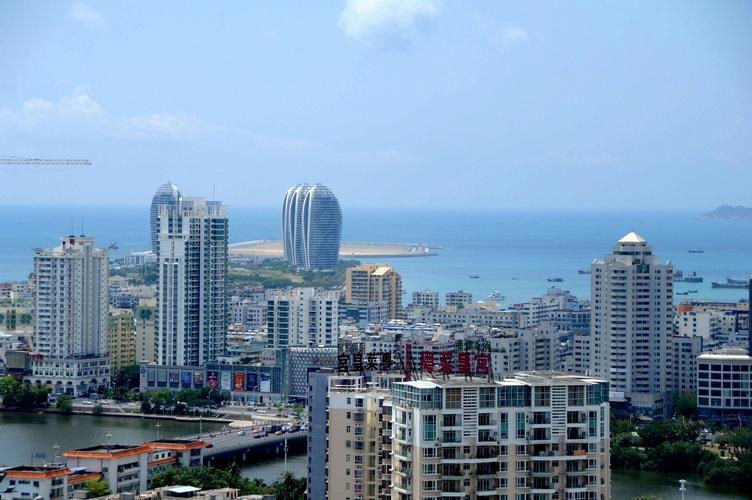 海南省三亚市天涯区金鸡岭街靠近三亚领海