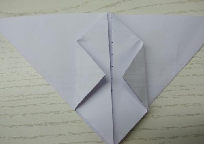 【中秋吹气立体兔子的折法图解】简单的吹气兔子怎么