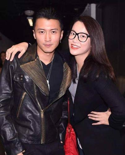 谢霆锋宠了她23年一切任她安排连张柏芝和王菲都要让她三分