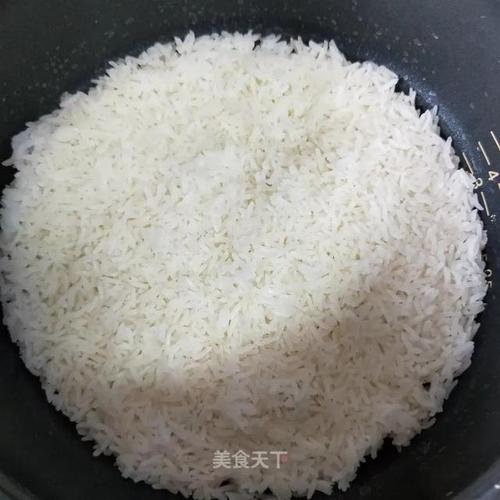 准备米饭.(2~3人量).