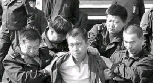 历史惨案,无知少年酒后血洗红旗沟残杀27人,让人深思!