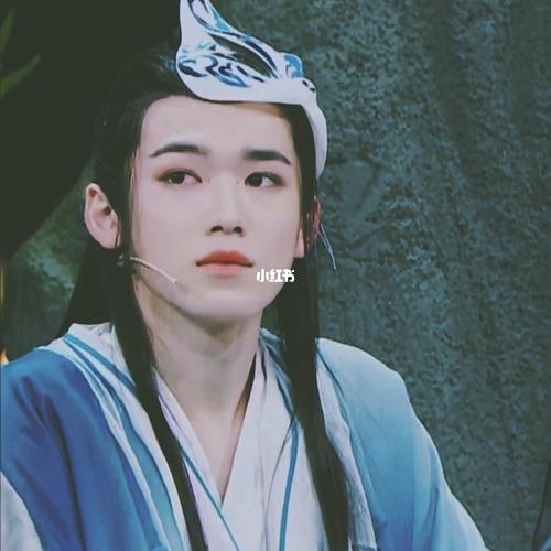 宋亚轩 碧眼小狐狸壁纸9615_宋亚轩_壁纸_宋亚轩