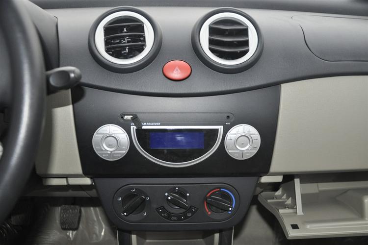 力帆320中控台正面