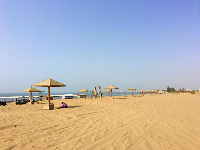 第三天:吐鲁番~库尔勒景点:罗布人村寨,博斯腾湖(金沙滩,芦苇岛)