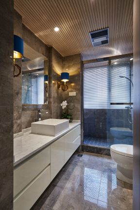 新中式卫生间装修效果图 木格栅吊顶