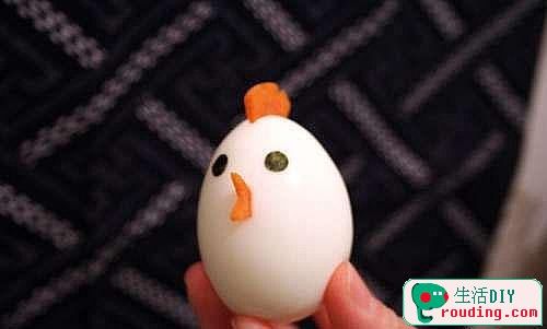 你家的宝宝是不是不喜欢吃煮鸡蛋呢?那这只可爱的"小鸡"怎样?