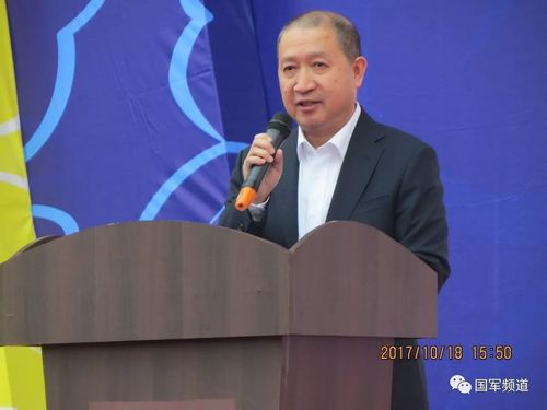 (图为景德镇市副市长刘朝阳在签约仪式上致辞.)