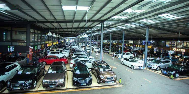 领域的五大重点工程和六大重点行动,其中就提出了鼓励  二手车交易