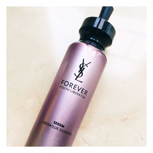 水水嫩嫩のyslforever youth liberator精华