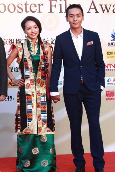 《德吉的诉讼》亮相金鸡 念扎帅气走红毯