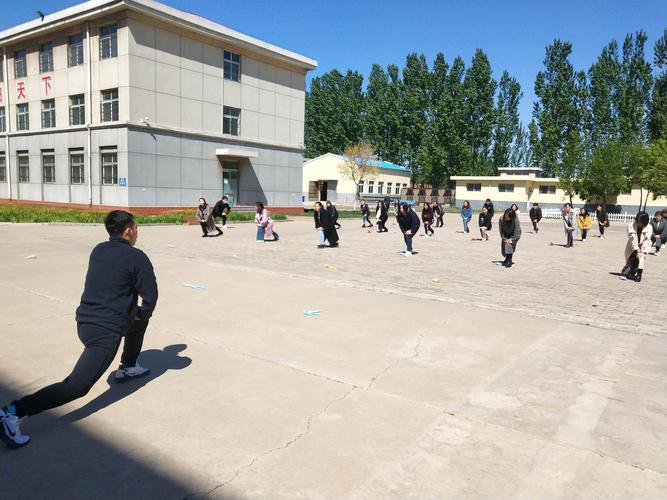 玉田县毓秀中学迎接县教育局工作组对开学前准备工作检查验收