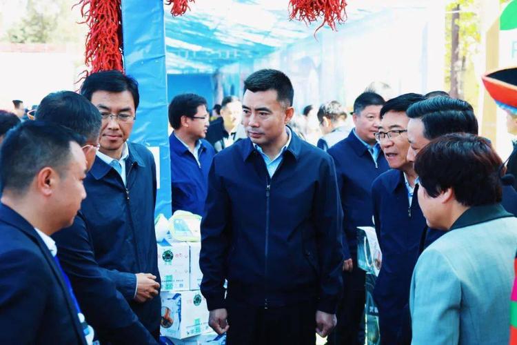 循化百余种优质农产品亮相青海(河湟)第六届农产品展交会