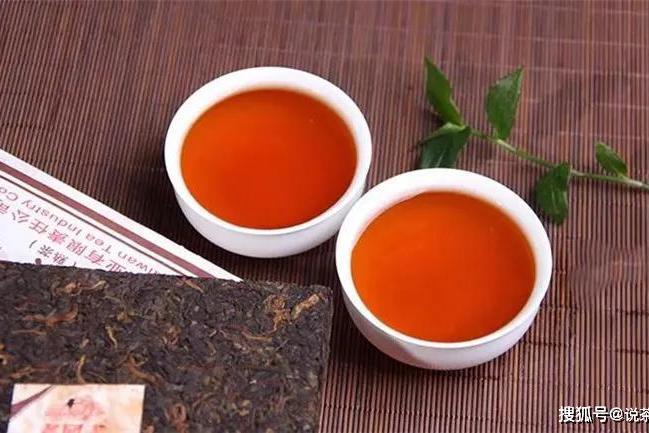 老公用茄子做了条"毛毛虫"一样的菜,女儿说比肉要好吃