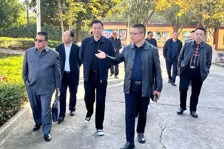 毛学雄来邵东开展职业教育专题调研