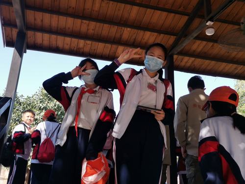 东莞市凤岗方正小学六年级二班隐贤山庄研学活动之旅