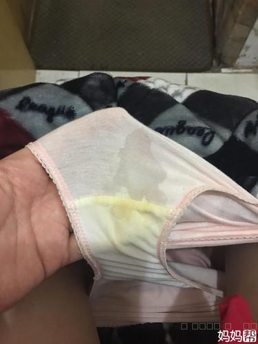 【羊水破了什么感觉】羊水破了怎么办_破羊水的症状