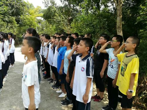 青云中学初一新生参加军训地点:永泰县中学生综合教育实践基地(即幸福